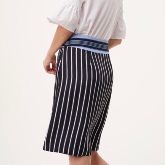 Ann Taylor Dresses & Skirts - Ann Taylor Loft Navy Blue and White  Wrap Skirt